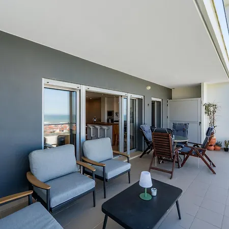 Private Condominium, Pool, Tennis & Sea View By Silver Prop Nazaré