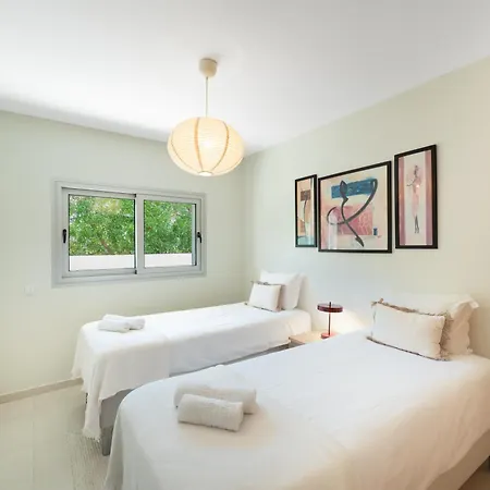 Private Condominium, Pool, Tennis & Sea View By Silver Prop