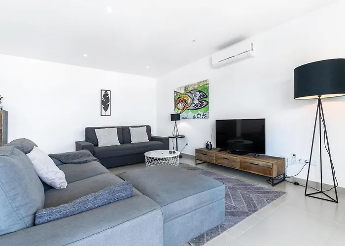 Daire Private Condominium, Pool, Tennis & Sea View By Silver Prop *