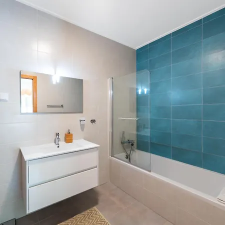 Private Condominium, Pool, Tennis & Sea View By Silver Prop *
